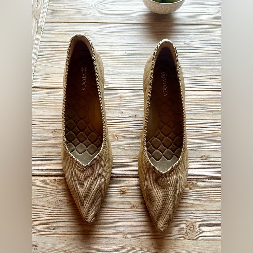 Vivaia “Stella” Pointed Toe Kitten Heels – Nude Beige – Size 43 (US 11.5) - Picture 2 of 7